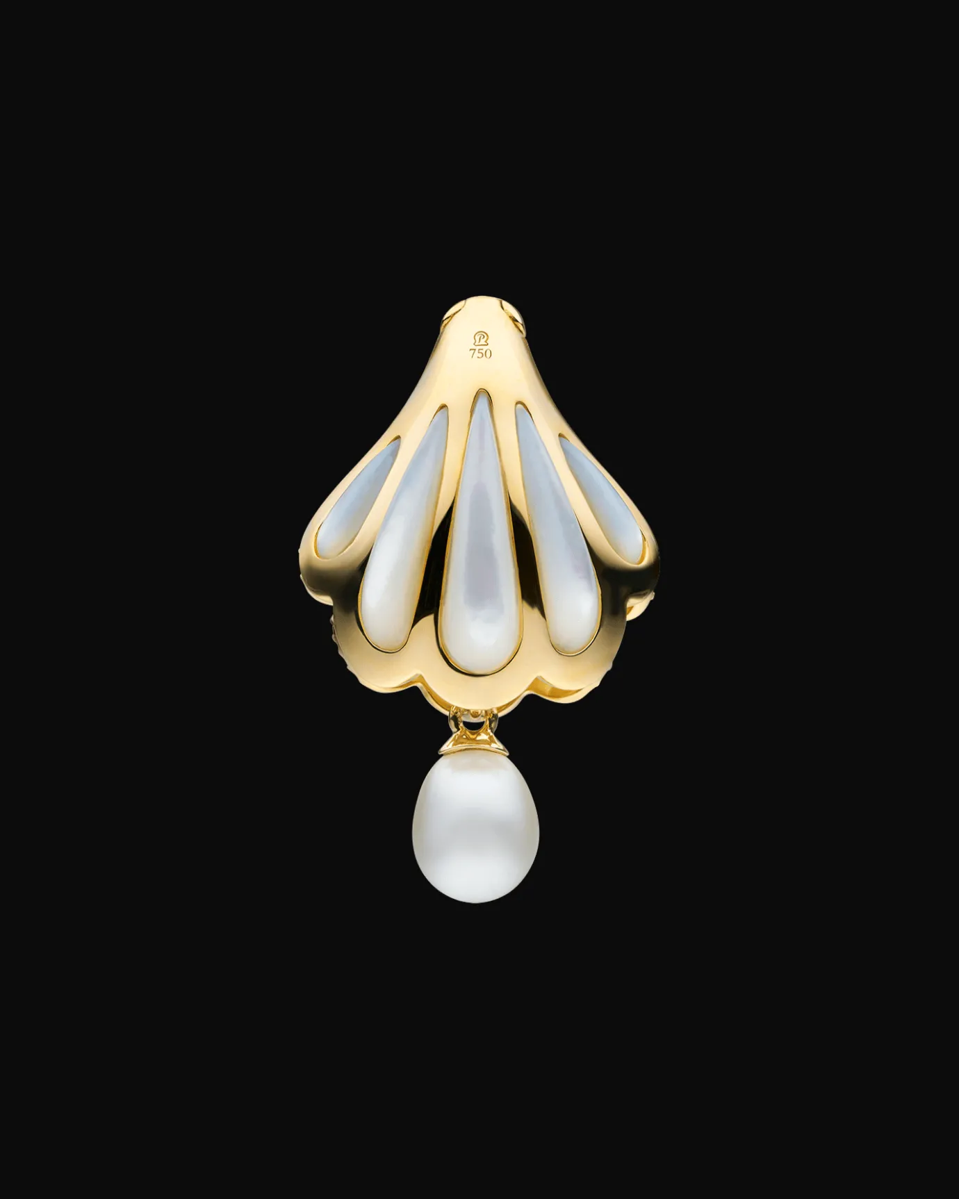 Necklaces & Pendants^Paspaley Clam Shell Diamond Pearl Pendant | Mother of Pearl, 6mm Keshi Pearl, Diamonds, and Yellow Gold YellowGold