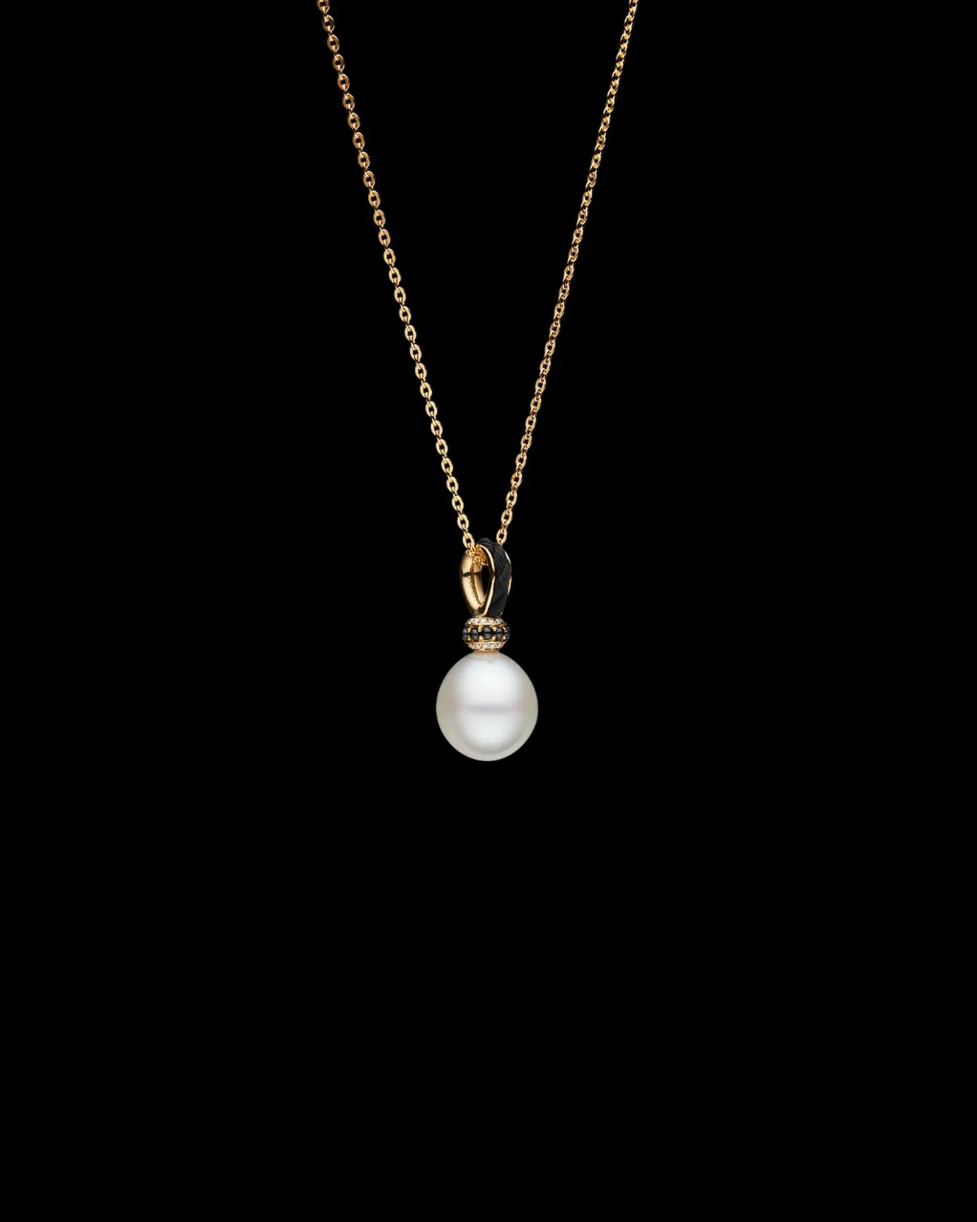 Necklaces & Pendants^Paspaley Dive Thimble Pearl Pendant | 13mm Oval Pearl, Black Spinel, and Yellow Gold YellowGold