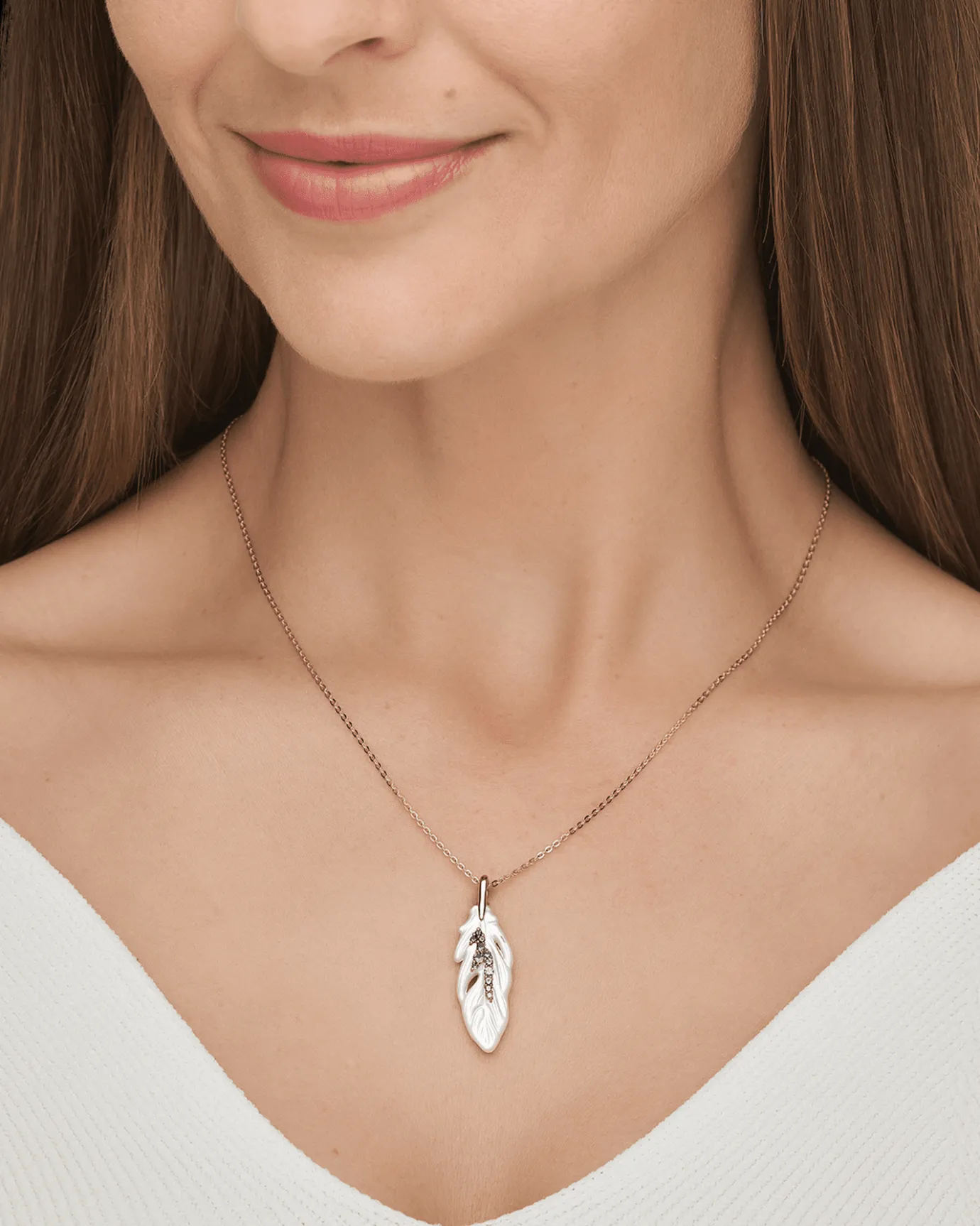 Necklaces & Pendants^Paspaley Single Feather Necklace | Mother of Pearl, Blue Sapphires, and Yellow Gold YellowGold